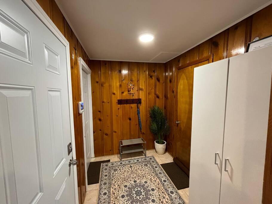 Cozy Spacious Work Friendly Lotus With Garden View High Speed Free Wi Fi And Parking Adjacent To Downtown Montréal Exteriör bild