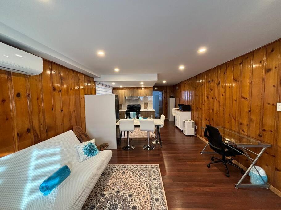 Cozy Spacious Work Friendly Lotus With Garden View High Speed Free Wi Fi And Parking Adjacent To Downtown Montréal Exteriör bild